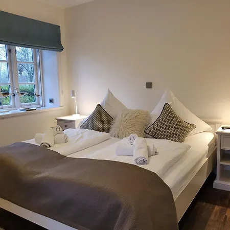 1 Im Reetdachhaus Muehlenhof Apartman