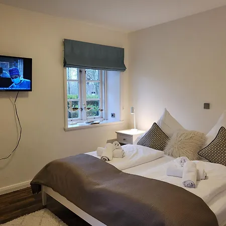 1 Im Reetdachhaus Muehlenhof Apartman